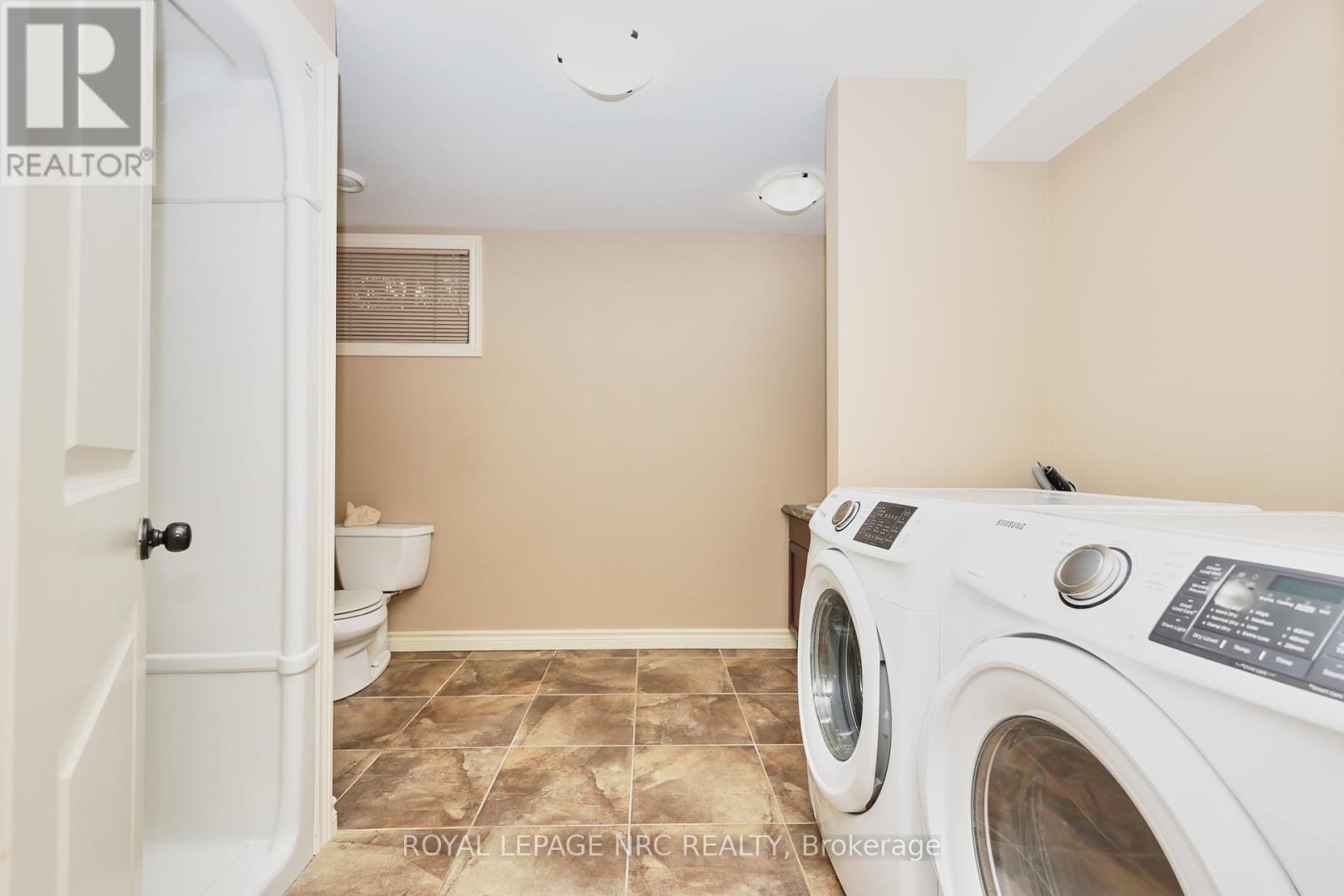 












18 MARTHA COURT

,
Pelham (Fenwick),




Ontario
L0S1C0

