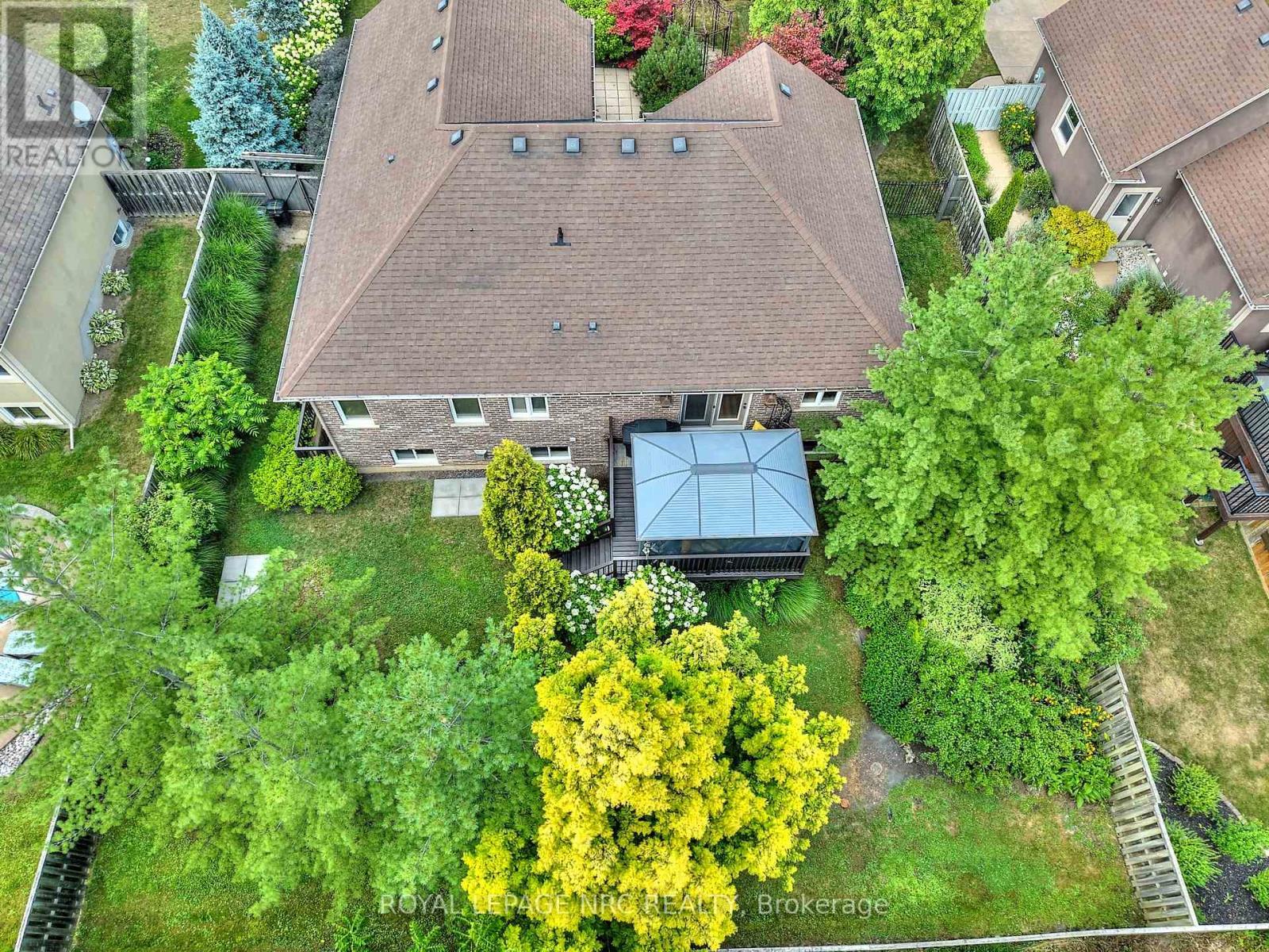 












18 MARTHA COURT

,
Pelham (Fenwick),




Ontario
L0S1C0

