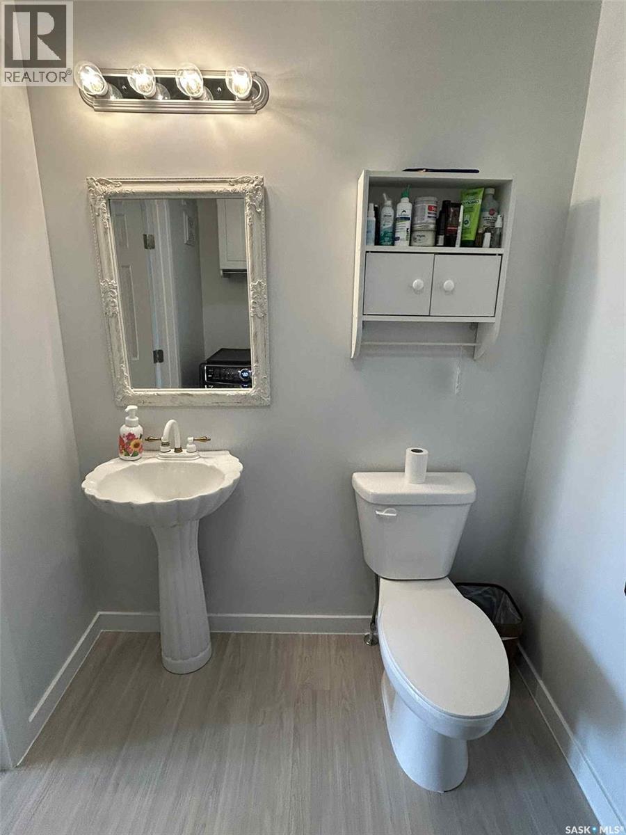 












415 Prince STREET

,
Hudson Bay,




Saskatchewan
S0E0Y0

