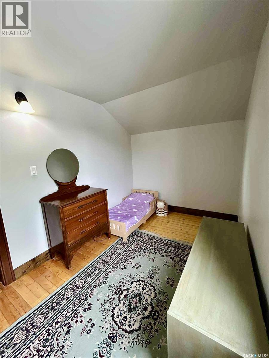 












415 Prince STREET

,
Hudson Bay,




Saskatchewan
S0E0Y0

