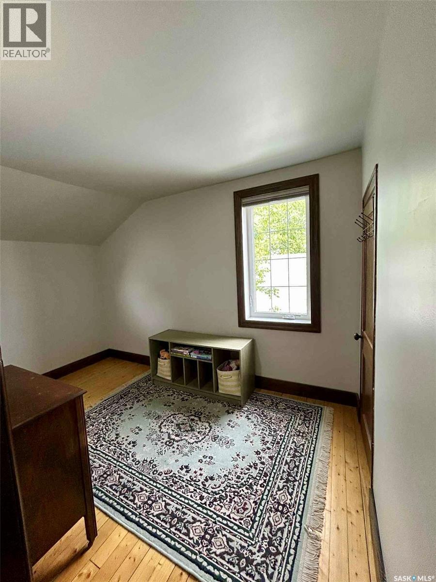 












415 Prince STREET

,
Hudson Bay,




Saskatchewan
S0E0Y0

