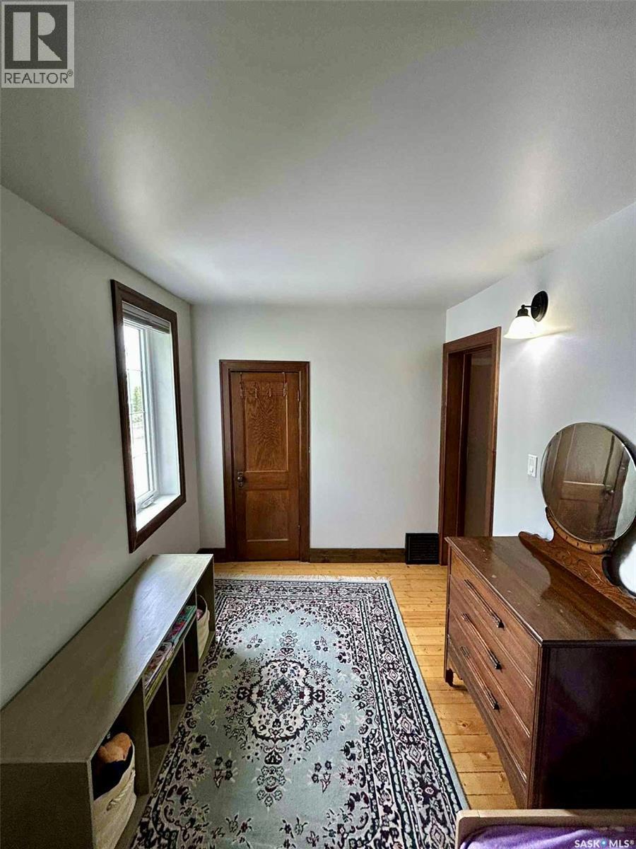 












415 Prince STREET

,
Hudson Bay,




Saskatchewan
S0E0Y0

