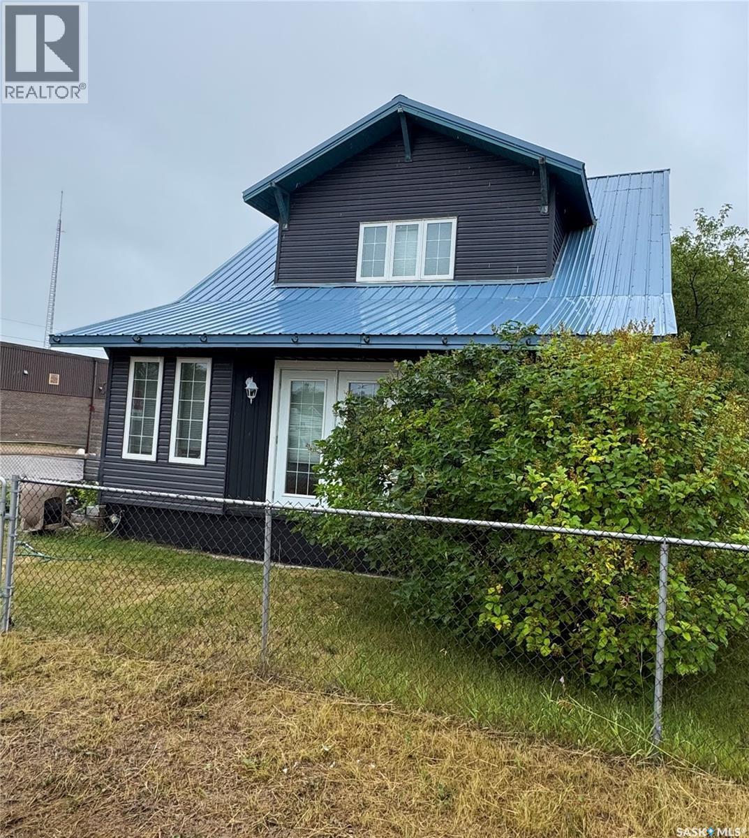 












415 Prince STREET

,
Hudson Bay,




Saskatchewan
S0E0Y0

