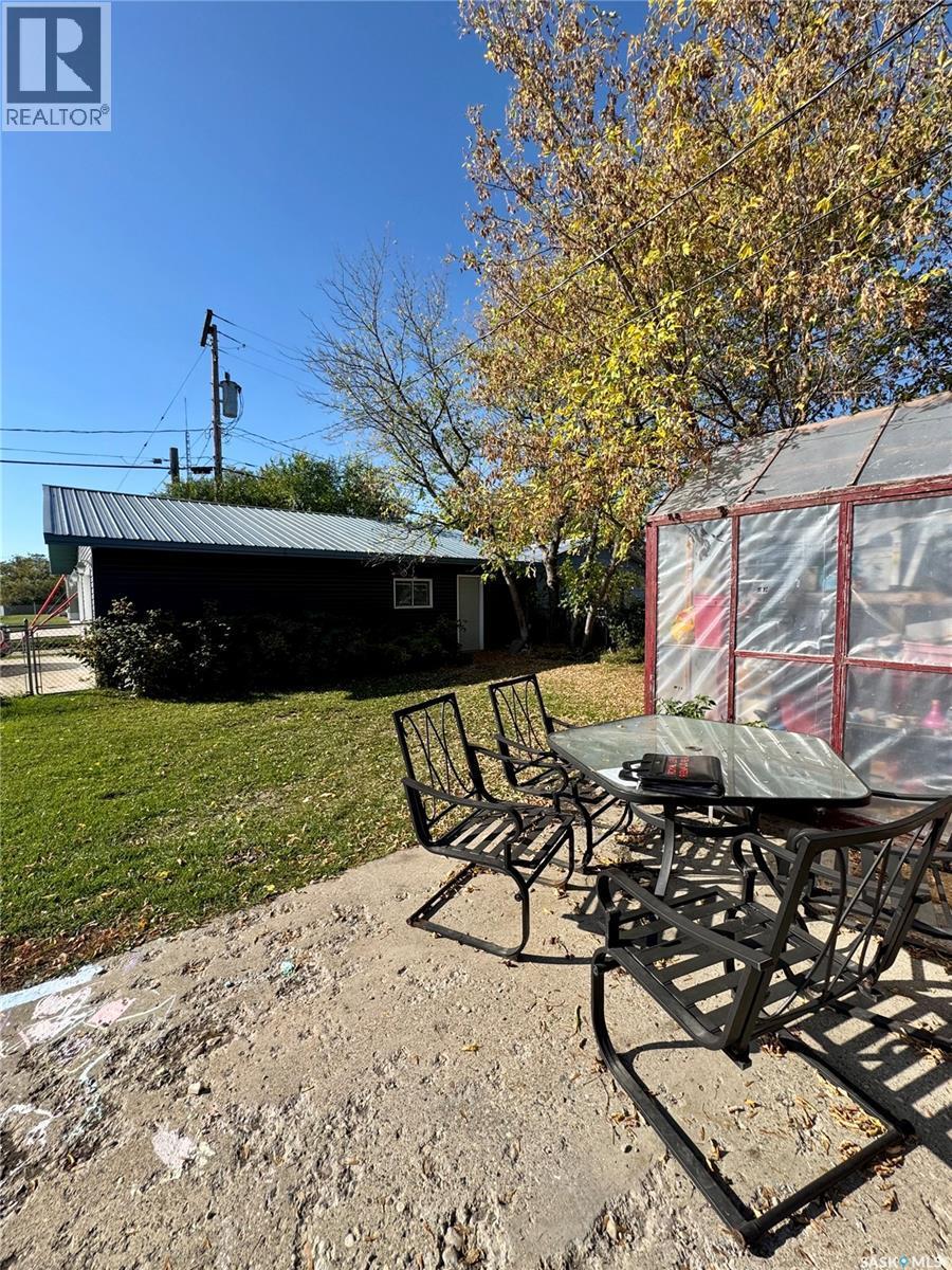 












415 Prince STREET

,
Hudson Bay,




Saskatchewan
S0E0Y0

