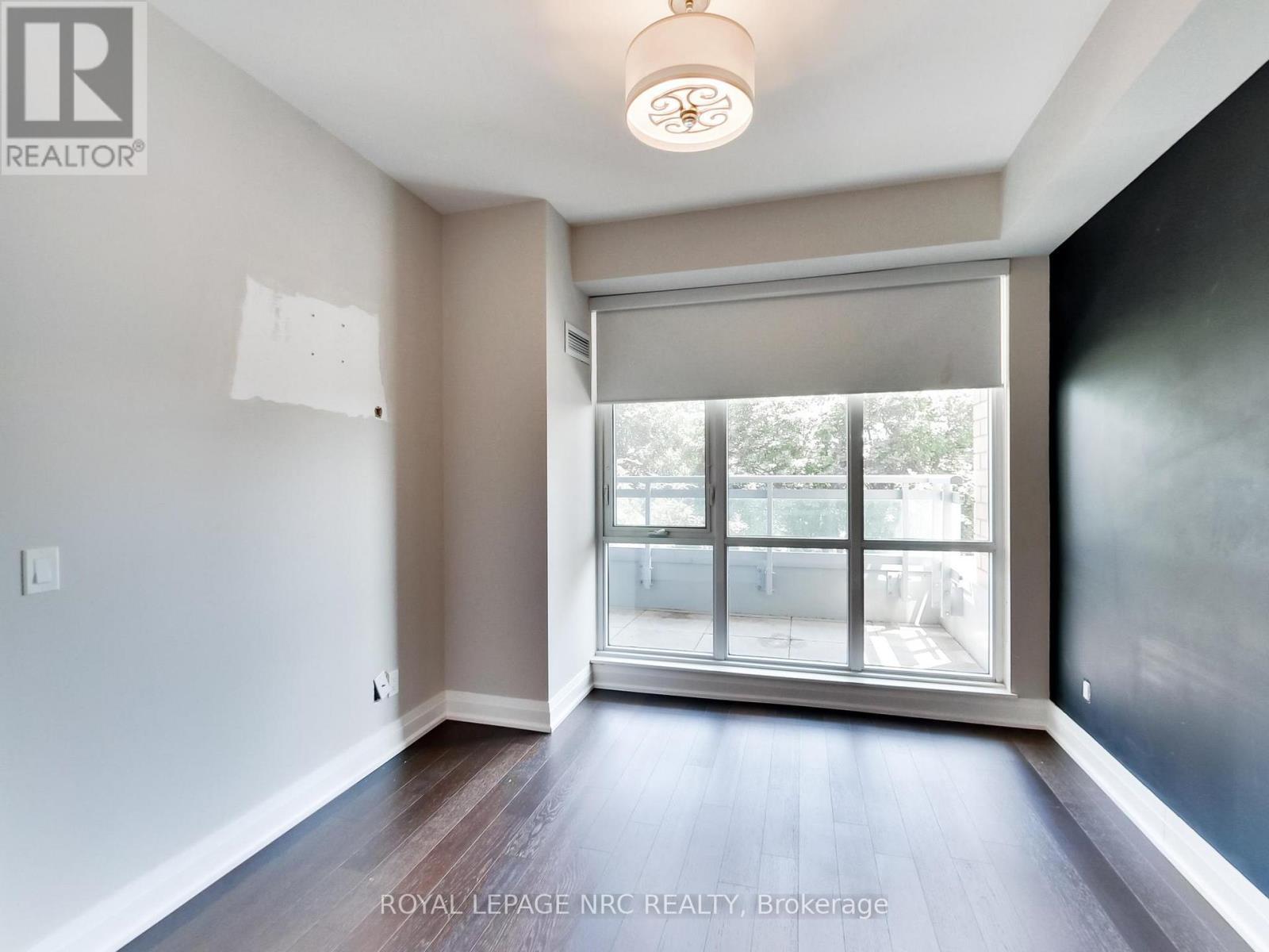 












405 - 2025 MARIA STREET

,
Burlington,




Ontario
L7R0E9

