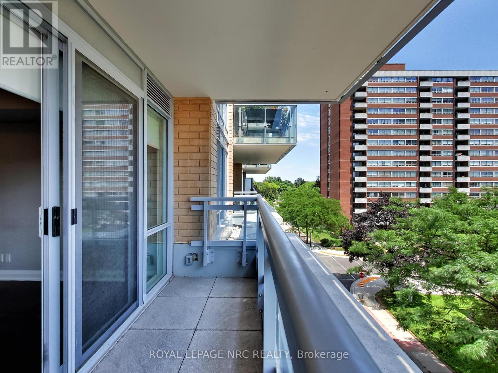 












405 - 2025 MARIA STREET

,
Burlington,




Ontario
L7R0E9

