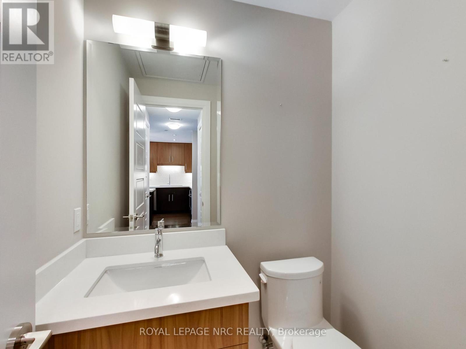 












405 - 2025 MARIA STREET

,
Burlington,




Ontario
L7R0E9

