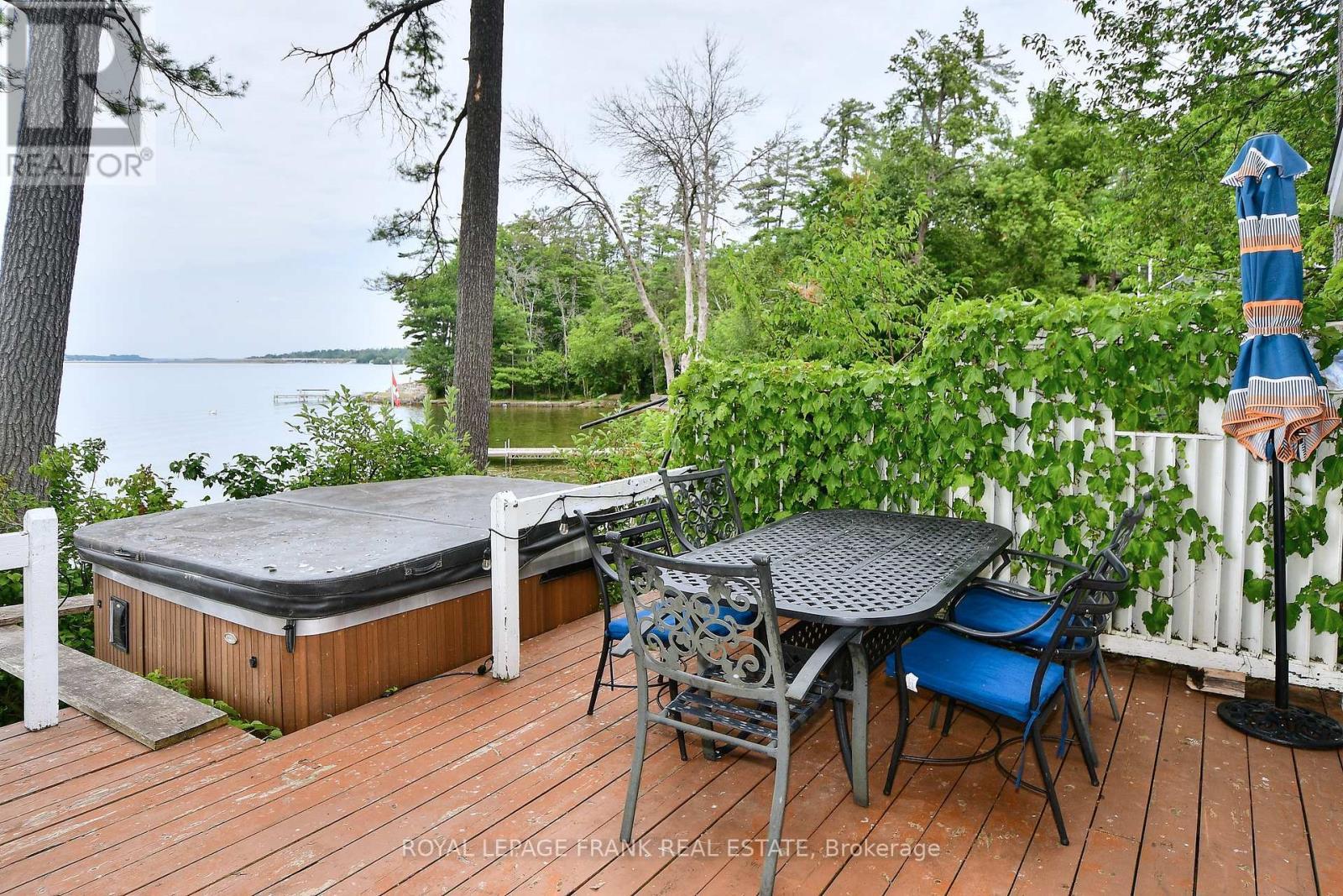 












670 HATTON AVENUE

,
Selwyn,




Ontario
K0L1H0

