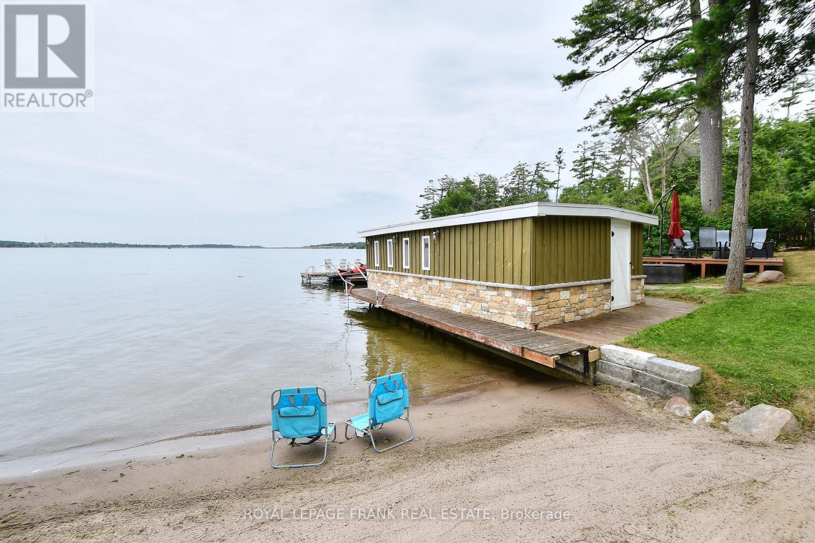 












670 HATTON AVENUE

,
Selwyn,




Ontario
K0L1H0

