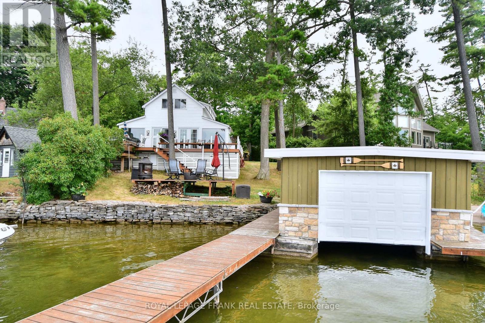 












670 HATTON AVENUE

,
Selwyn,




Ontario
K0L1H0

