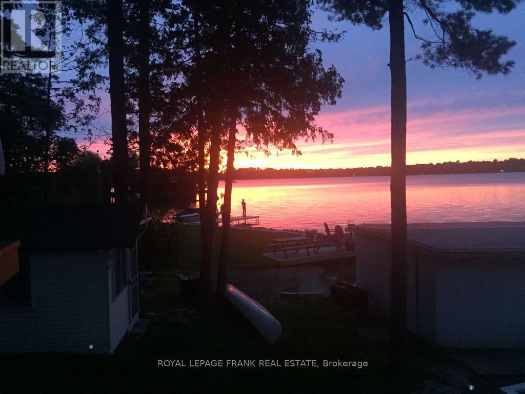 












670 HATTON AVENUE

,
Selwyn,




Ontario
K0L1H0

