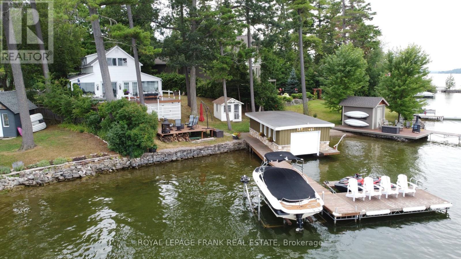 












670 HATTON AVENUE

,
Selwyn,




Ontario
K0L1H0

