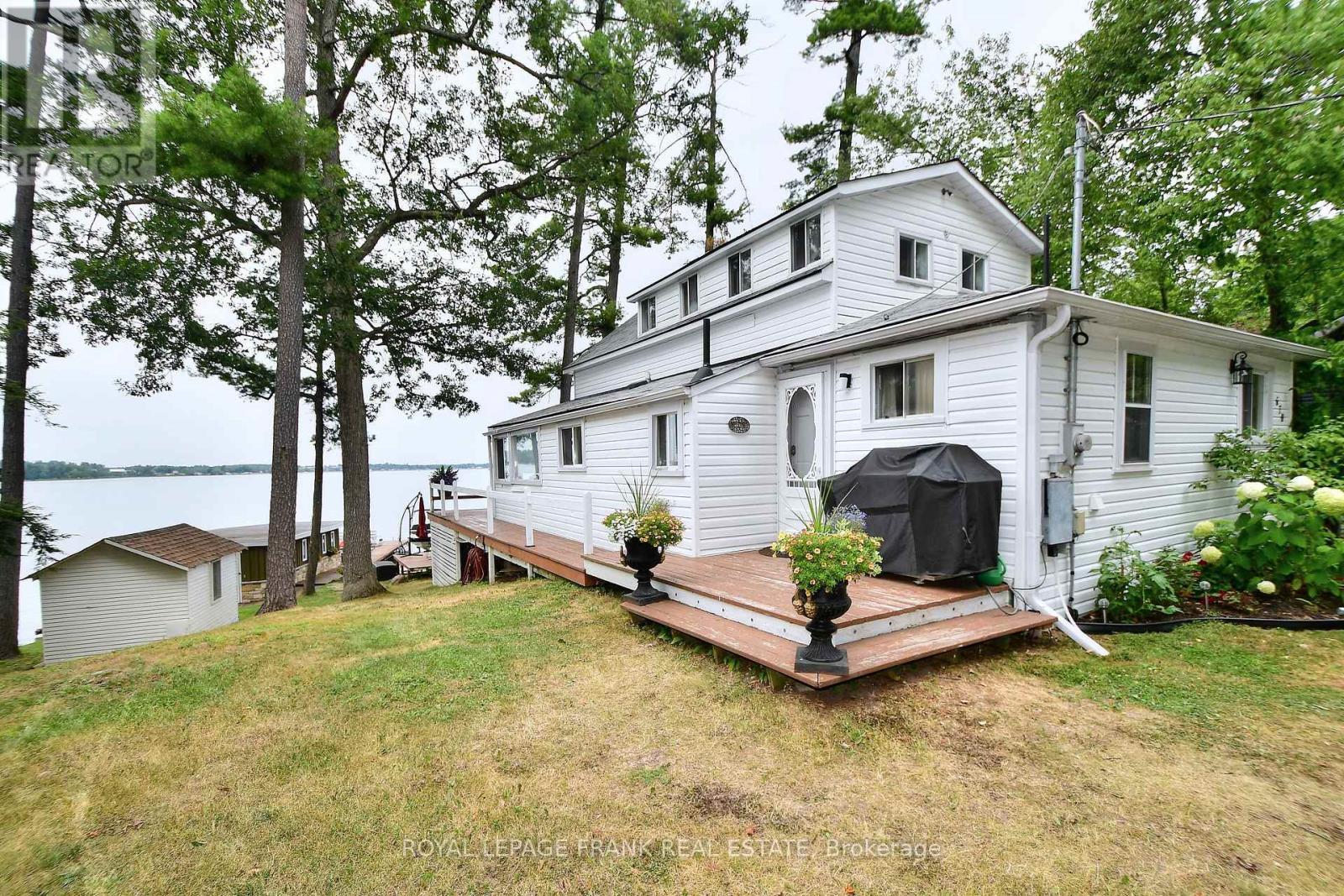 












670 HATTON AVENUE

,
Selwyn,




Ontario
K0L1H0


