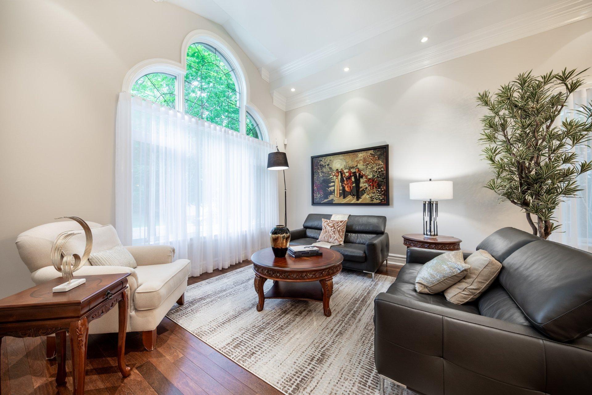 









1463


Rue François-P.-Bruneau

,
Saint-Bruno-de-Montarville,




QC
J3V6K4

