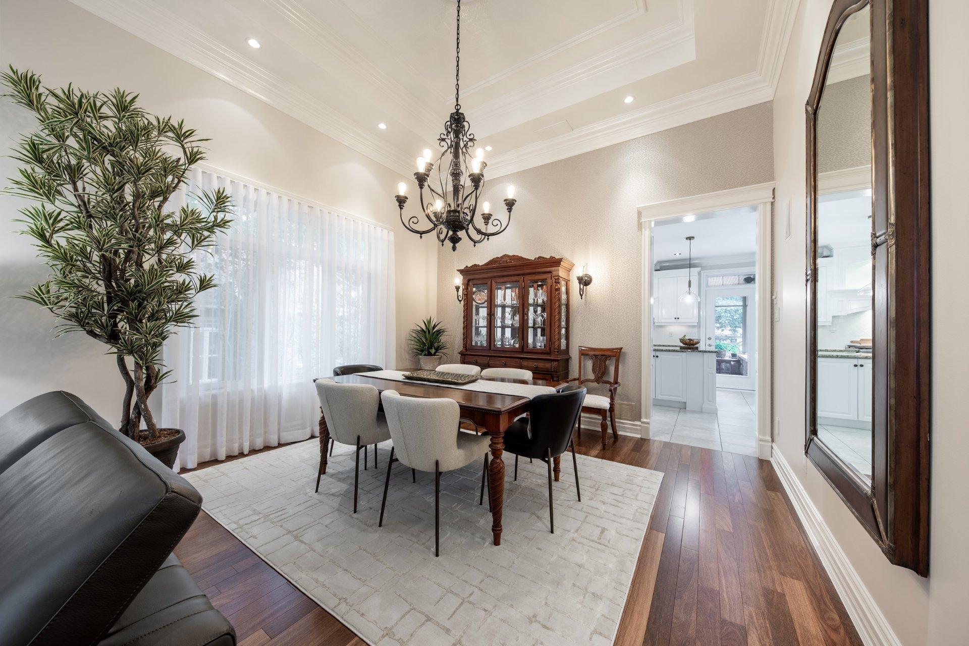 









1463


Rue François-P.-Bruneau

,
Saint-Bruno-de-Montarville,




QC
J3V6K4

