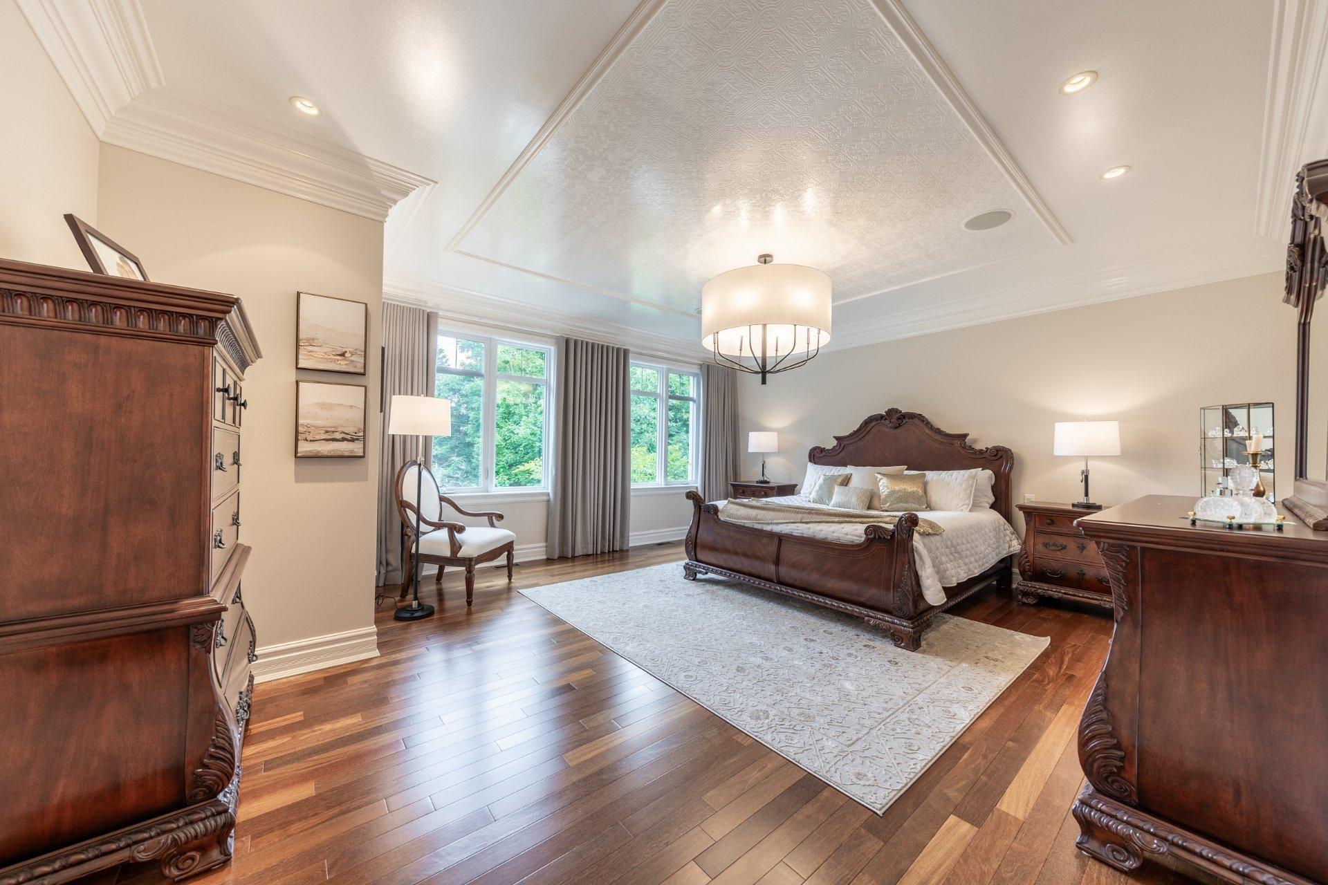 









1463


Rue François-P.-Bruneau

,
Saint-Bruno-de-Montarville,




QC
J3V6K4

