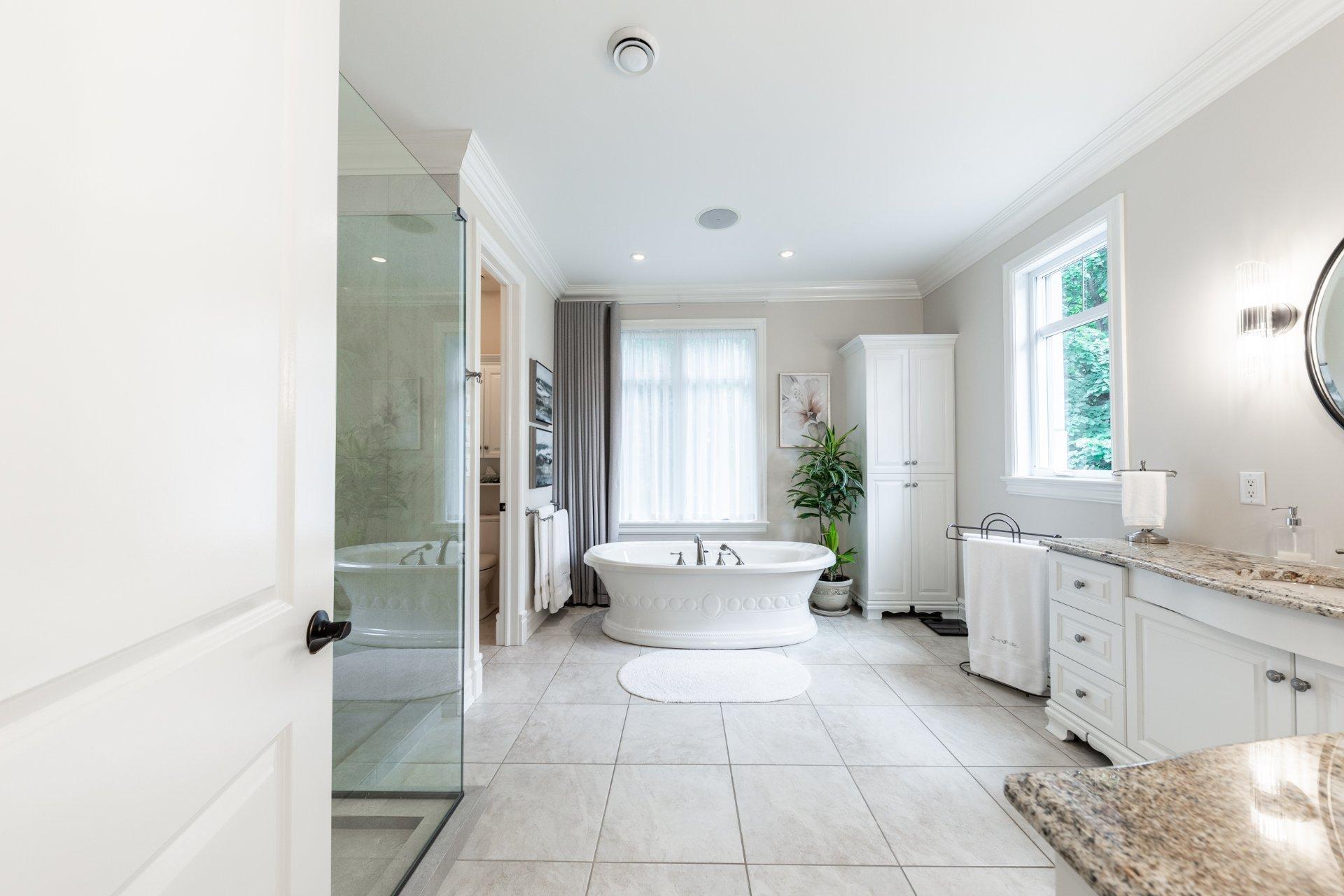 









1463


Rue François-P.-Bruneau

,
Saint-Bruno-de-Montarville,




QC
J3V6K4

