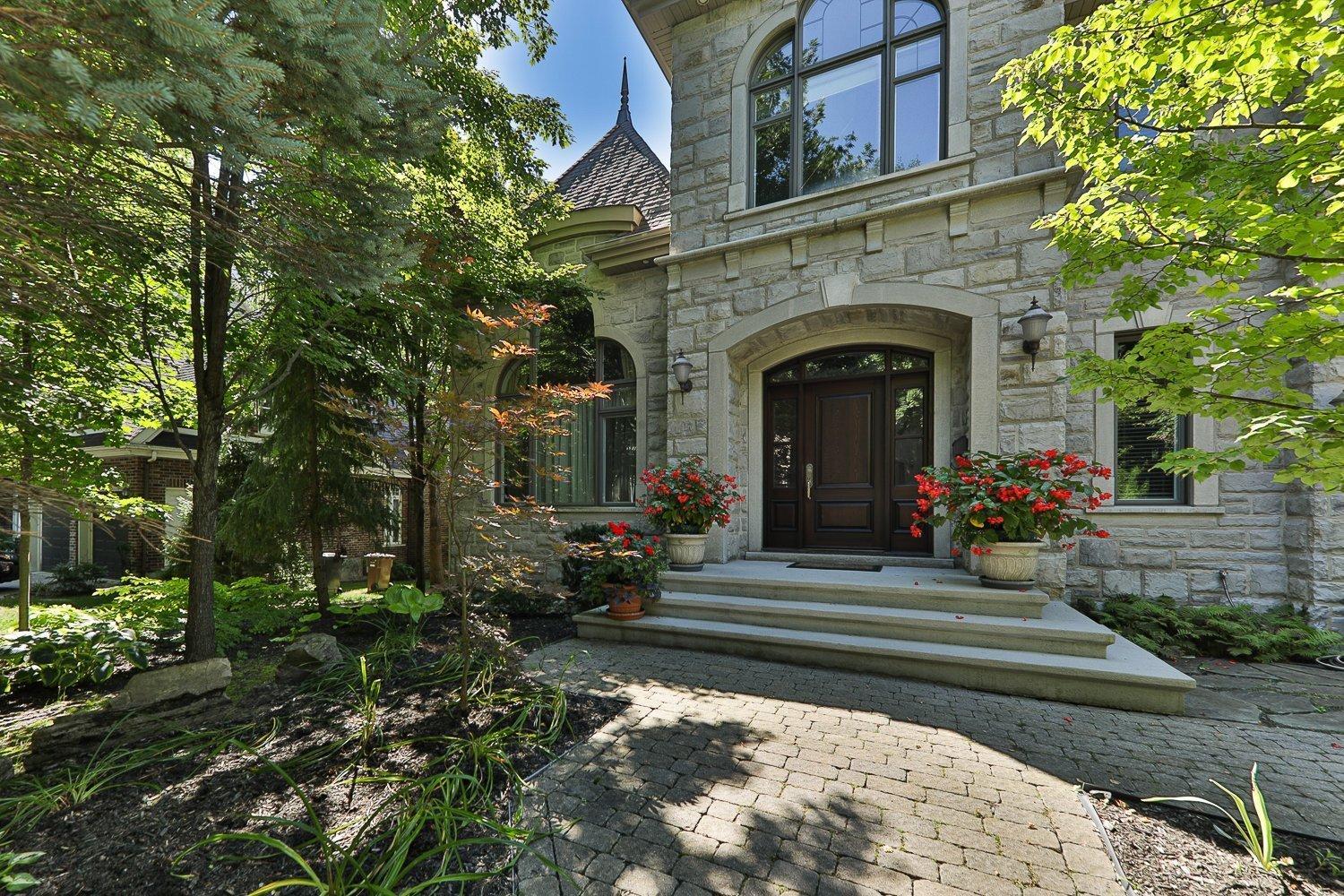 









1463


Rue François-P.-Bruneau

,
Saint-Bruno-de-Montarville,




QC
J3V6K4

