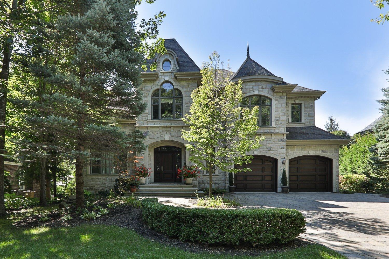 









1463


Rue François-P.-Bruneau

,
Saint-Bruno-de-Montarville,




QC
J3V6K4

