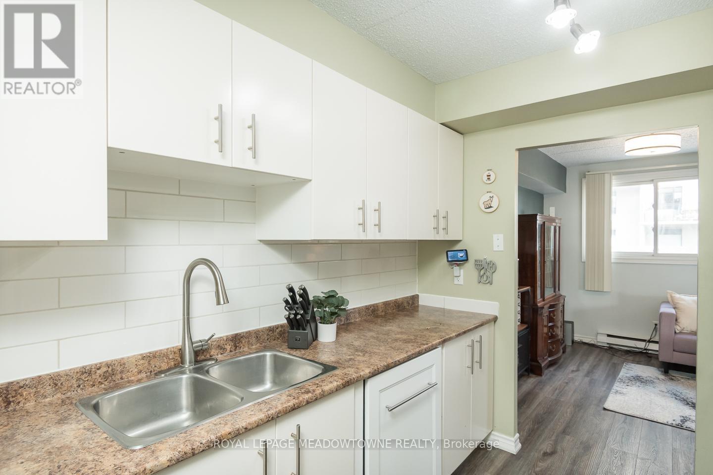 












224 - 42 TANNERY STREET E

,
Cambridge,




Ontario
N3C2B9

