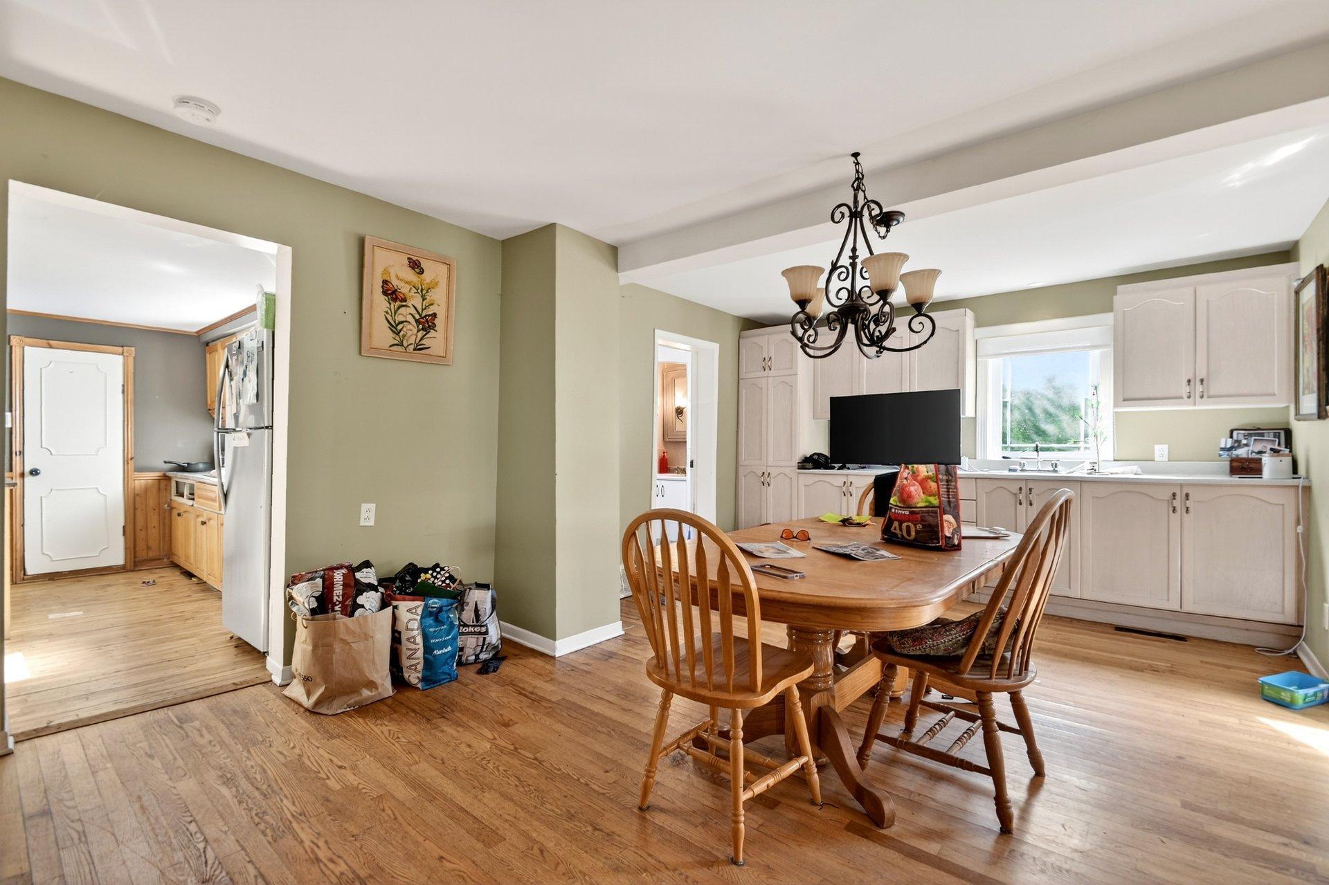 









3


Rue Girard

,
Saint-André-d'Argenteuil,




QC
J0V1X0


