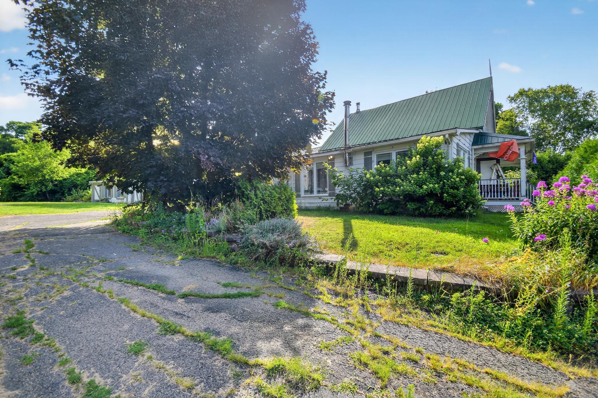 









3


Rue Girard

,
Saint-André-d'Argenteuil,




QC
J0V1X0


