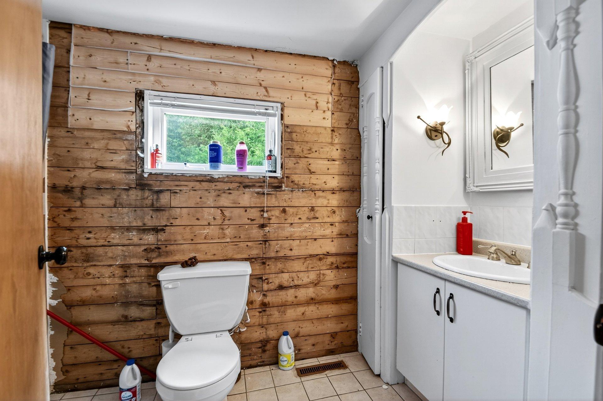 









3


Rue Girard

,
Saint-André-d'Argenteuil,




QC
J0V1X0


