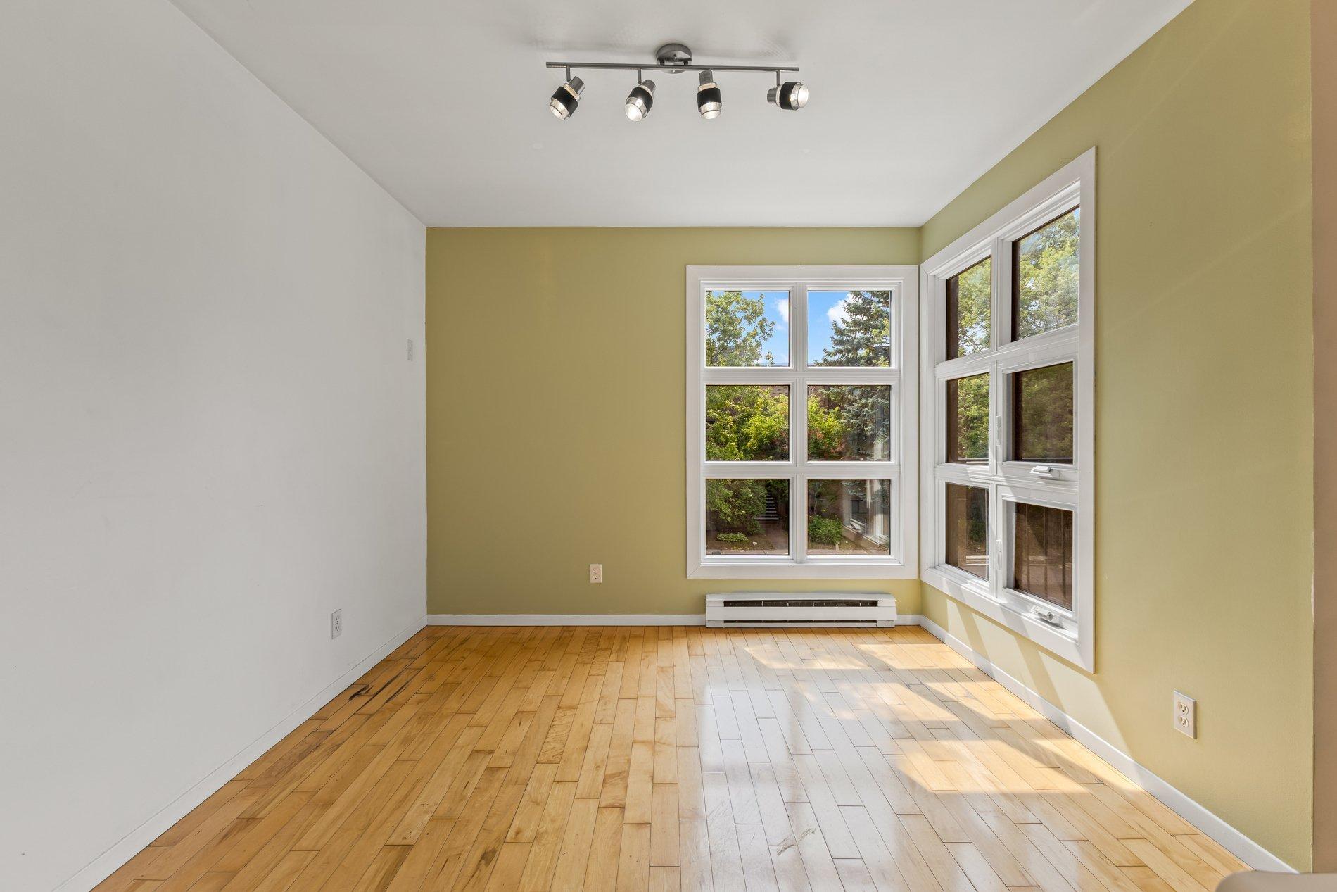 









2321


Rue St-Jacques

, 201,
Montréal (Le Sud-Ouest),




QC
H3J1H7

