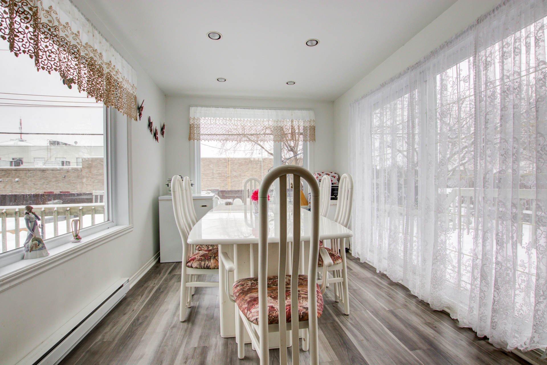 









17142


Rue Thomas-Baillairgé

,
Montréal (Pierrefonds-Roxboro),




QC
H9J3P3

