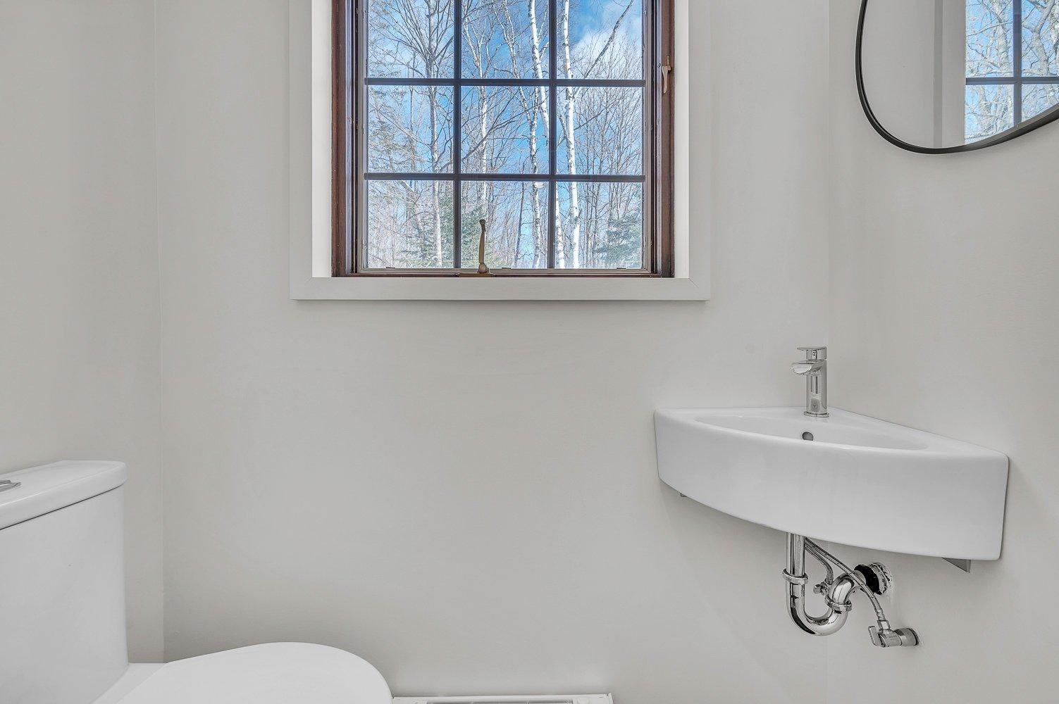 









1422


Ch. du Lac-Écho

,
Prévost,




QC
J0R1T0


