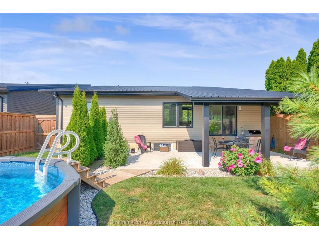 









190


MERRITT

Avenue,
Chatham,




ON
N7M 5Y4

