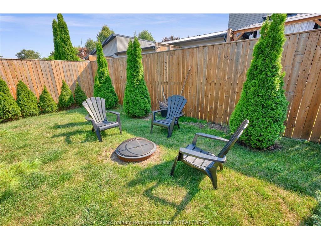 









190


MERRITT

Avenue,
Chatham,




ON
N7M 5Y4


