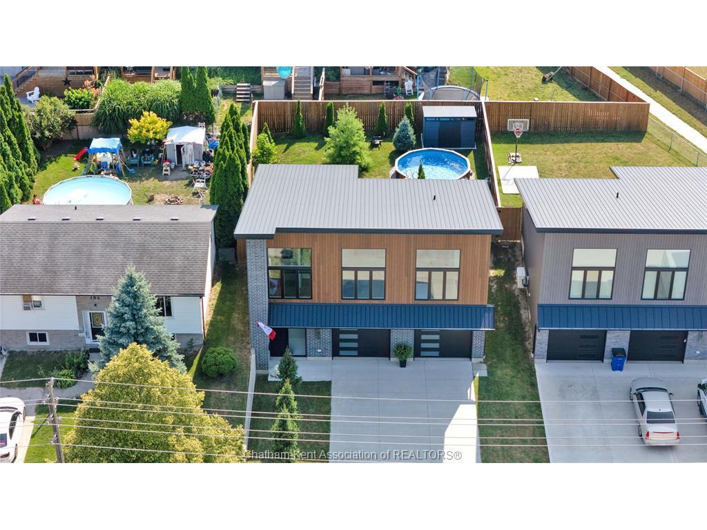 









190


MERRITT

Avenue,
Chatham,




ON
N7M 5Y4

