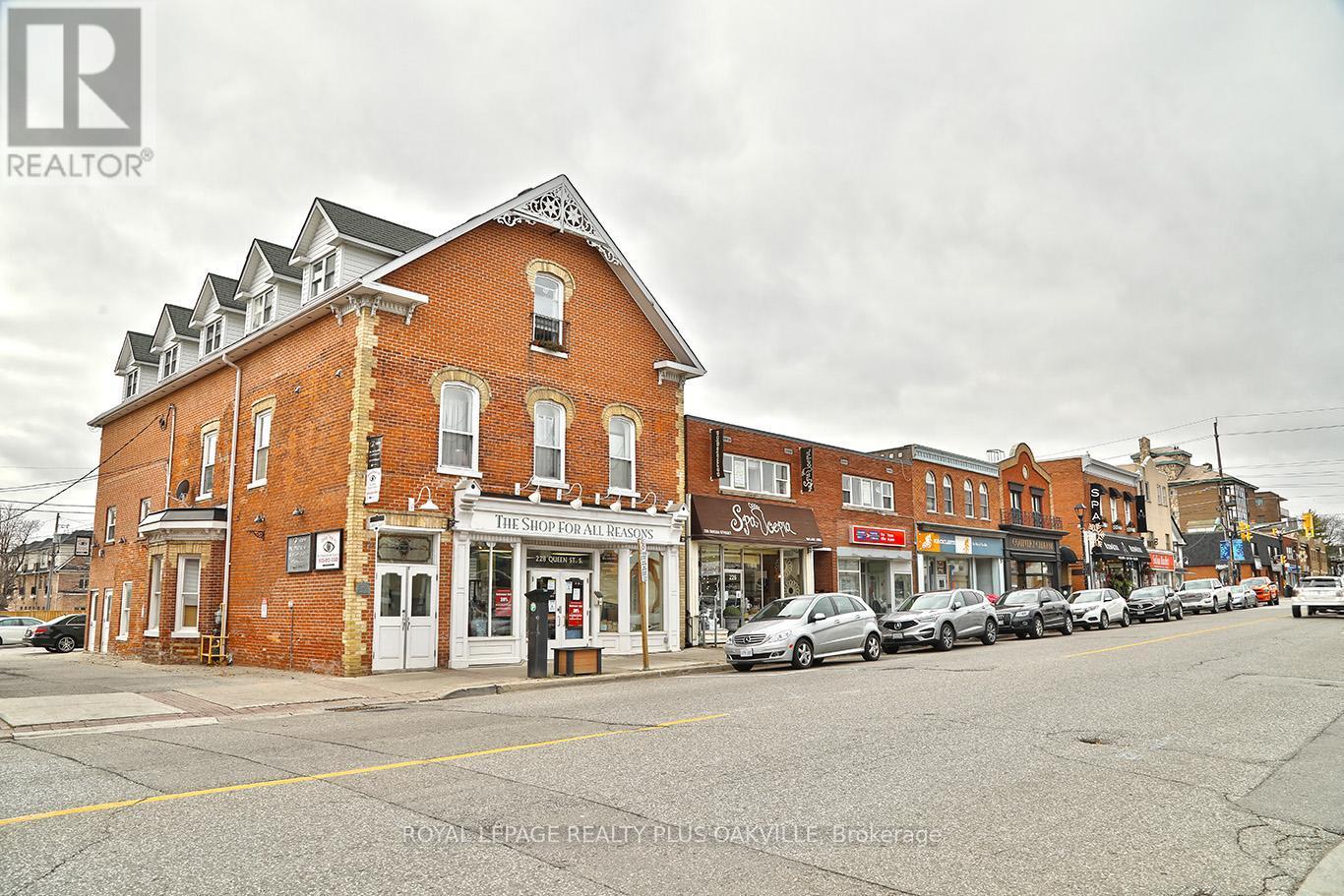 












5950 PAGOSA COURT

,
Mississauga,




Ontario
L5M2M8

