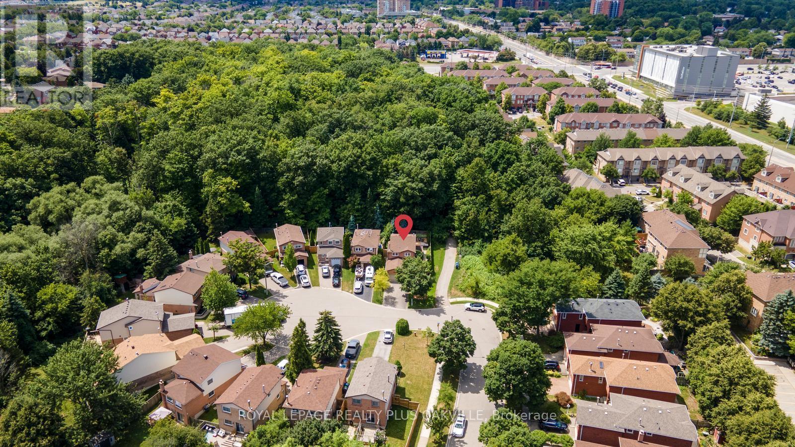 












5950 PAGOSA COURT

,
Mississauga,




Ontario
L5M2M8

