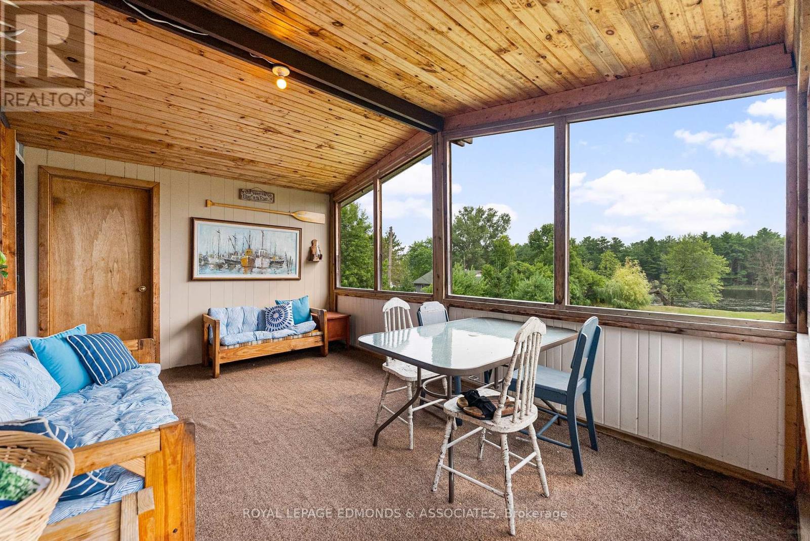 












182 GREENWAY DRIVE

,
Whitewater Region,




Ontario
K0J2L0


