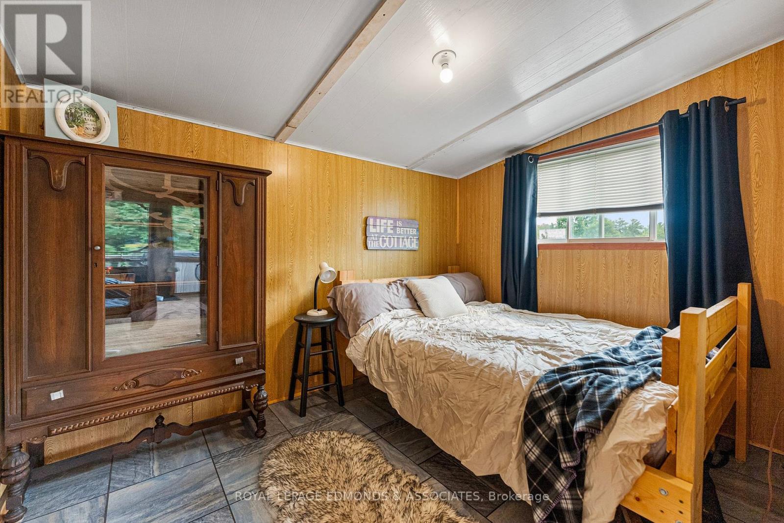 












182 GREENWAY DRIVE

,
Whitewater Region,




Ontario
K0J2L0

