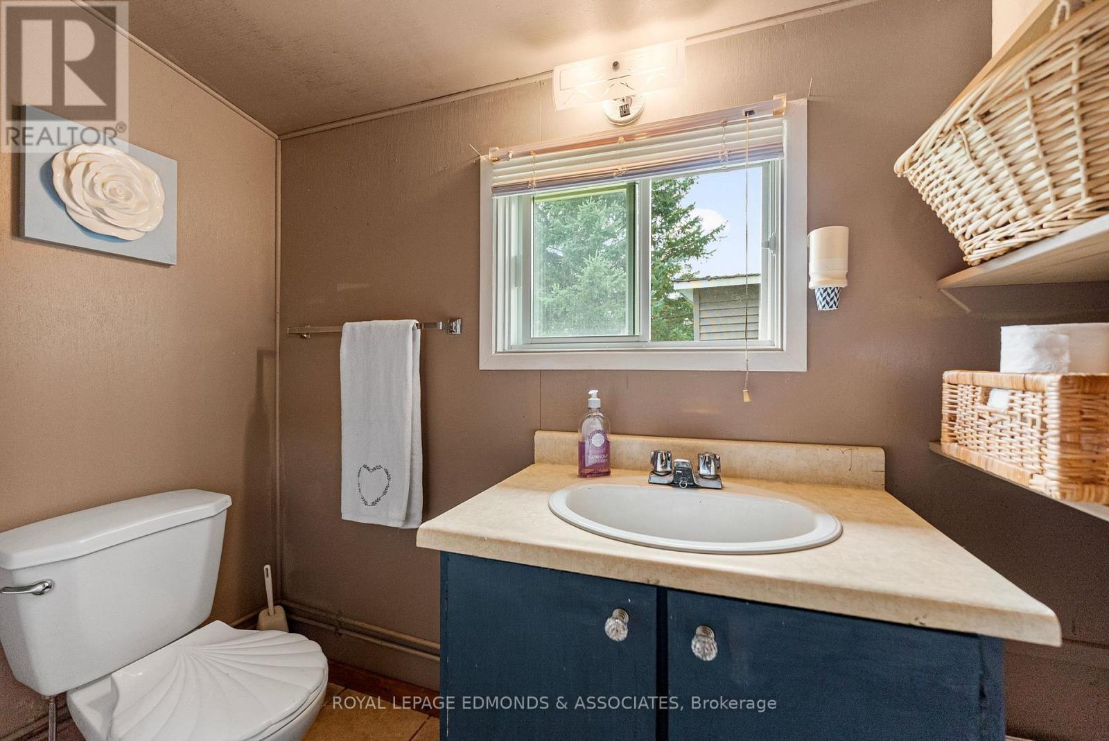 












182 GREENWAY DRIVE

,
Whitewater Region,




Ontario
K0J2L0

