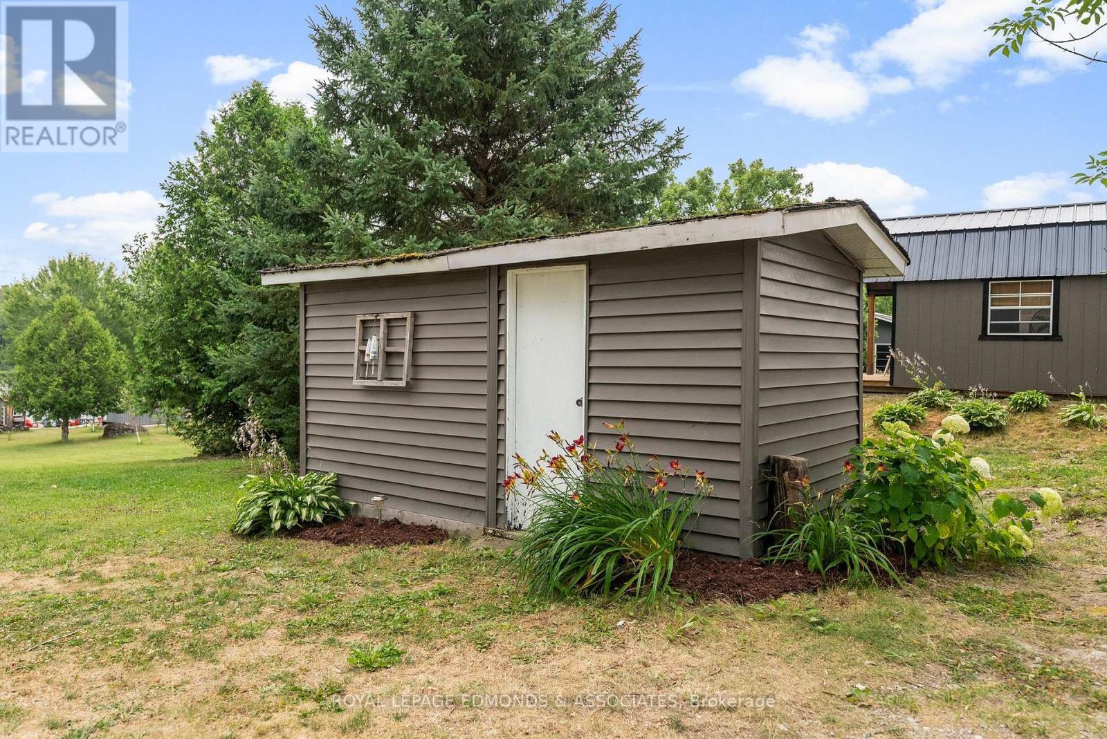 












182 GREENWAY DRIVE

,
Whitewater Region,




Ontario
K0J2L0

