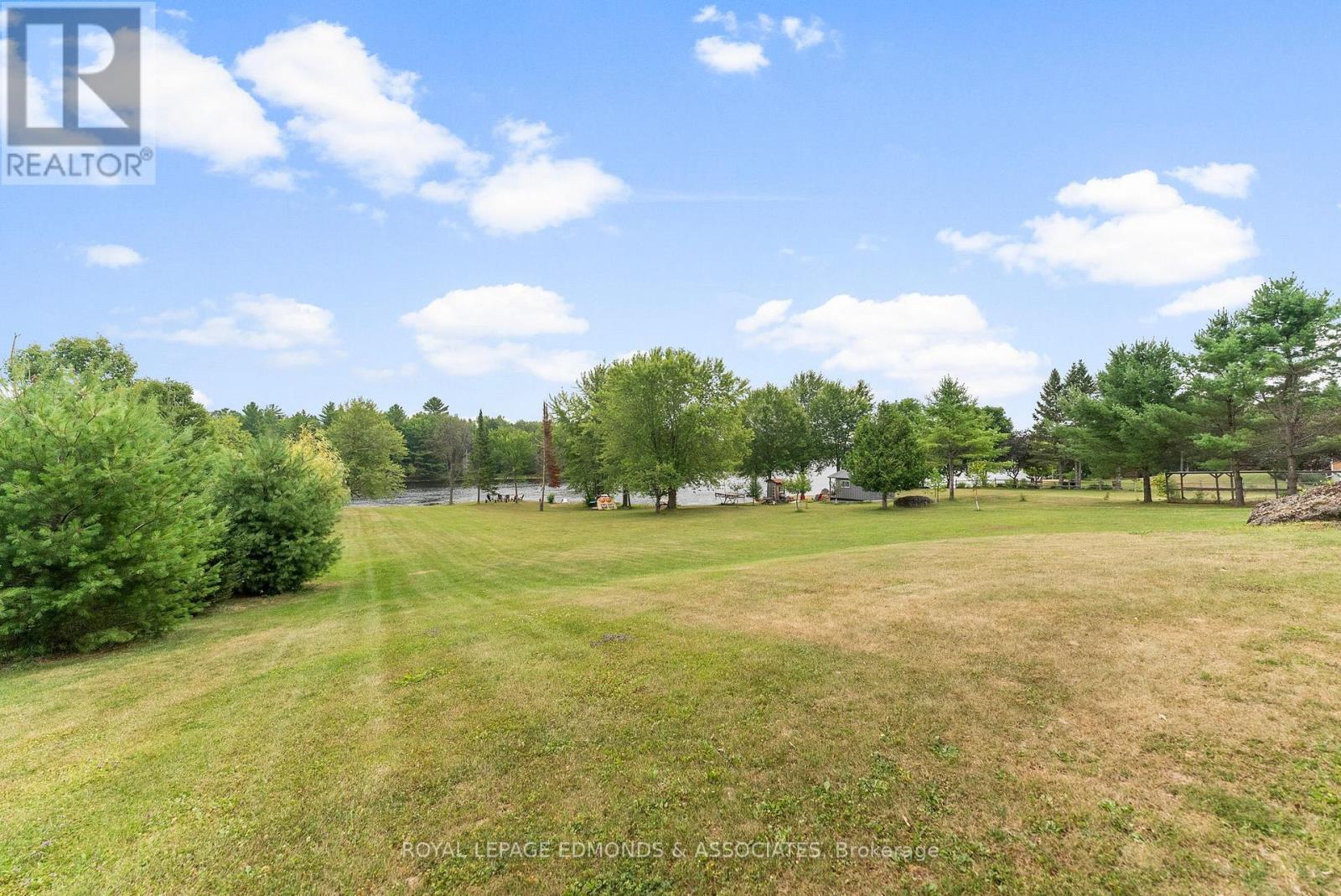 












182 GREENWAY DRIVE

,
Whitewater Region,




Ontario
K0J2L0

