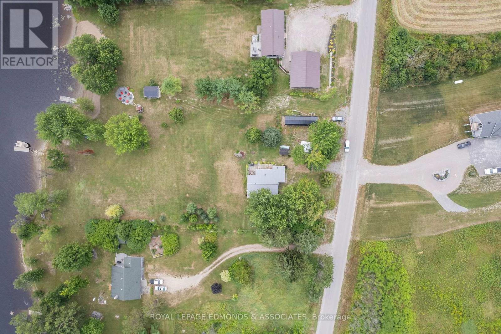 












182 GREENWAY DRIVE

,
Whitewater Region,




Ontario
K0J2L0

