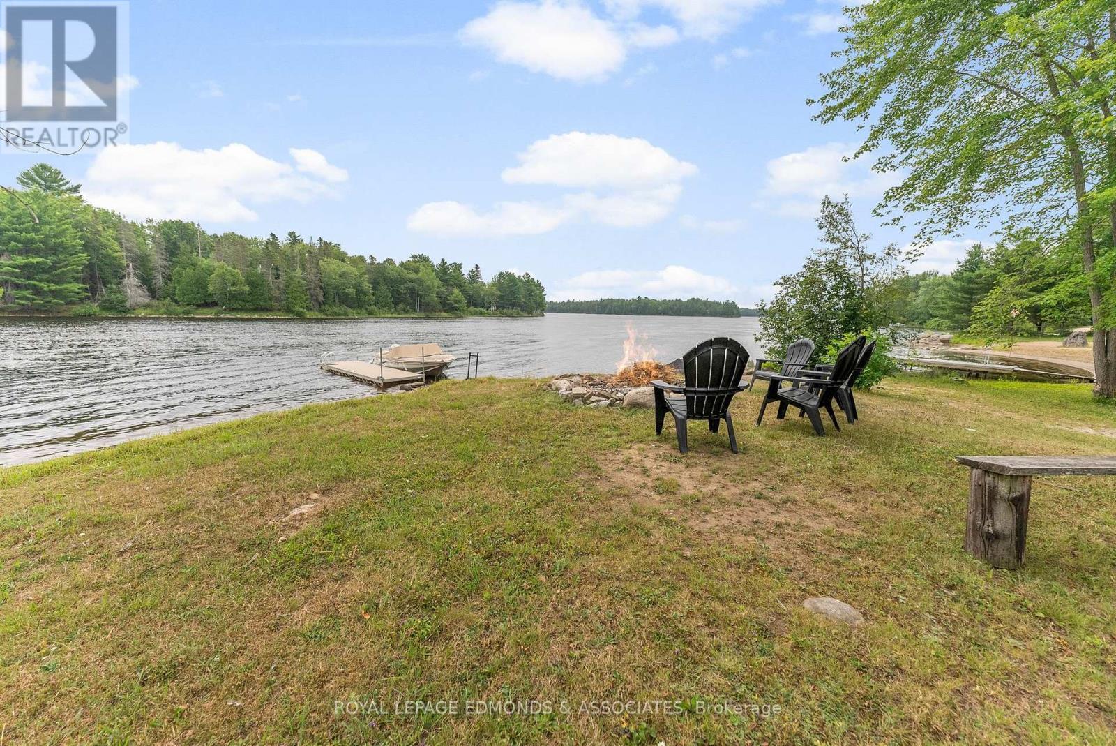 












182 GREENWAY DRIVE

,
Whitewater Region,




Ontario
K0J2L0

