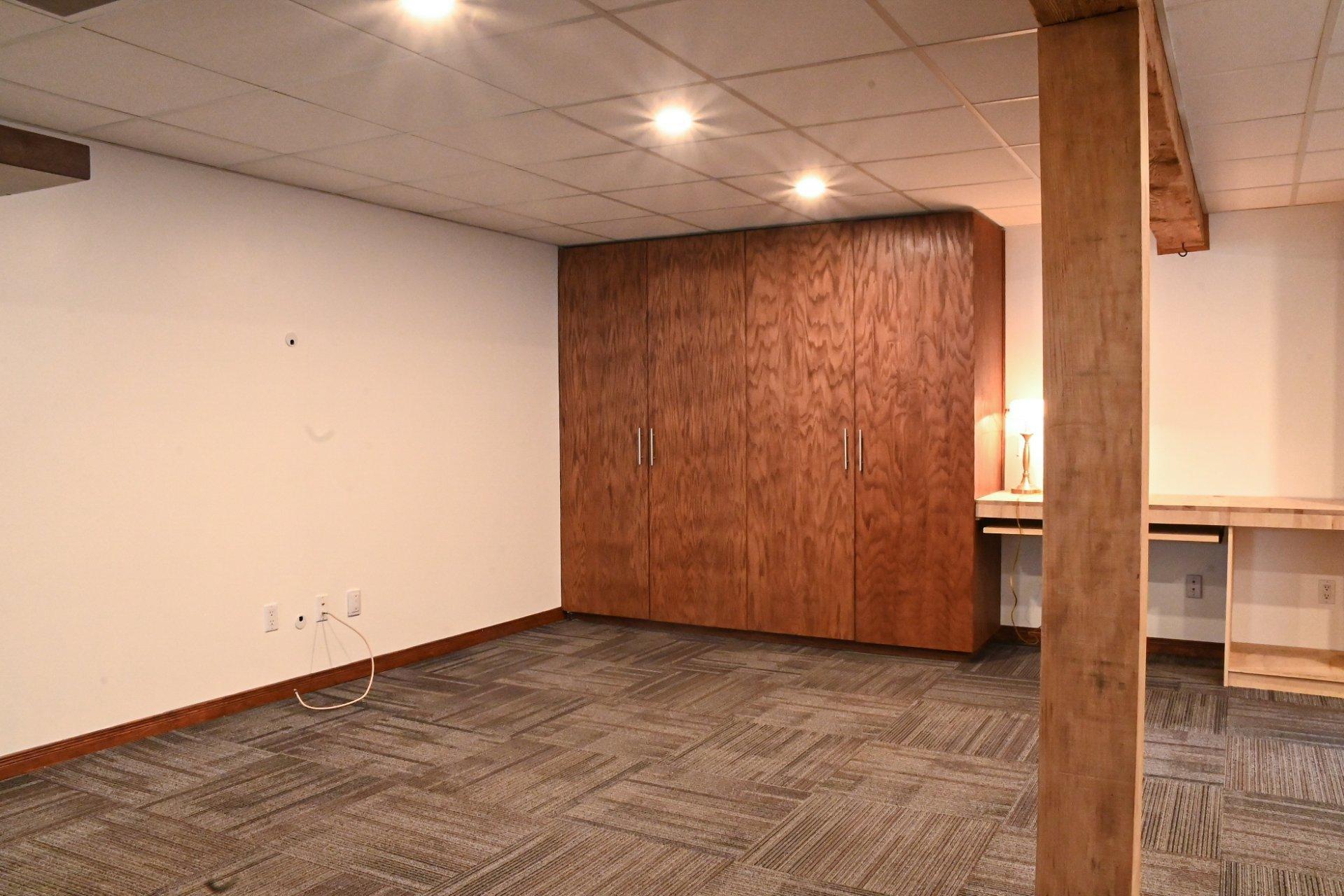 









7655


Rue des Cyprès

,
Laval (Duvernay),




QC
H7A3L9

