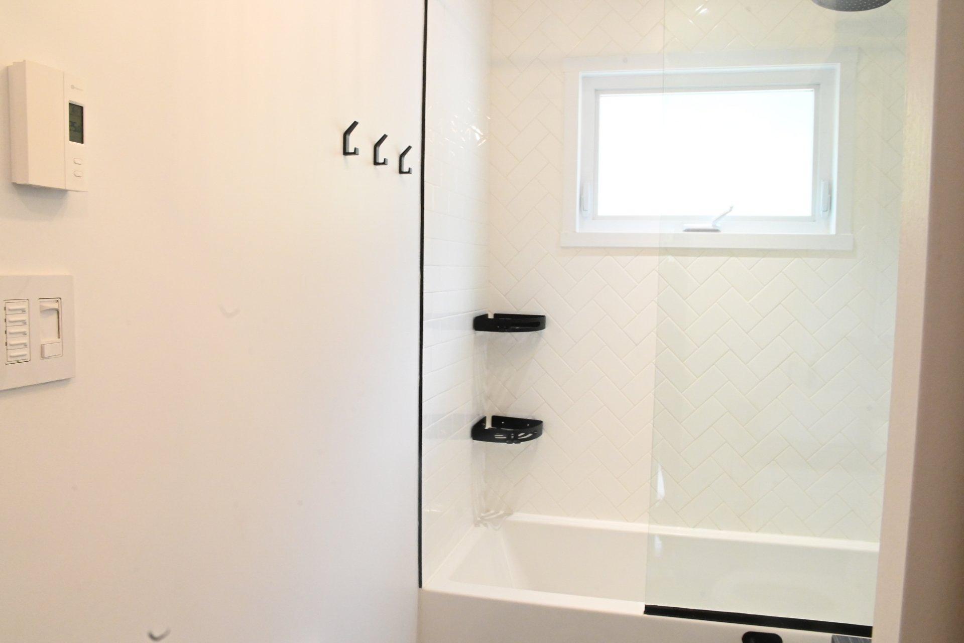 









7655


Rue des Cyprès

,
Laval (Duvernay),




QC
H7A3L9

