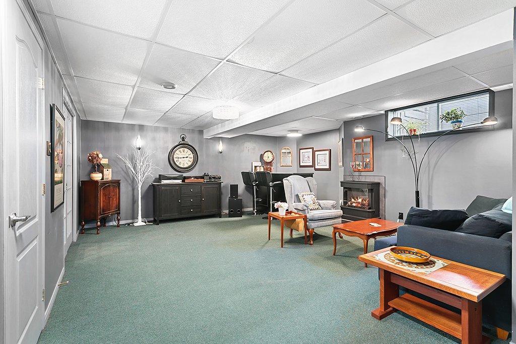 









62


Rue Norval-Jones

,
Gatineau (Aylmer),




QC
J9H7H3

