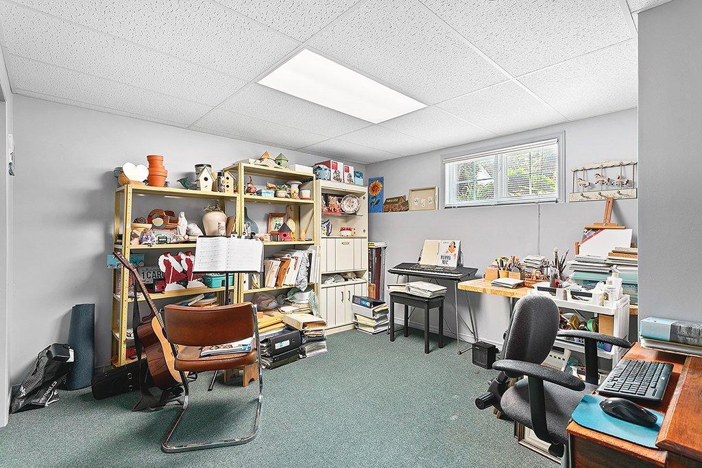 









62


Rue Norval-Jones

,
Gatineau (Aylmer),




QC
J9H7H3

