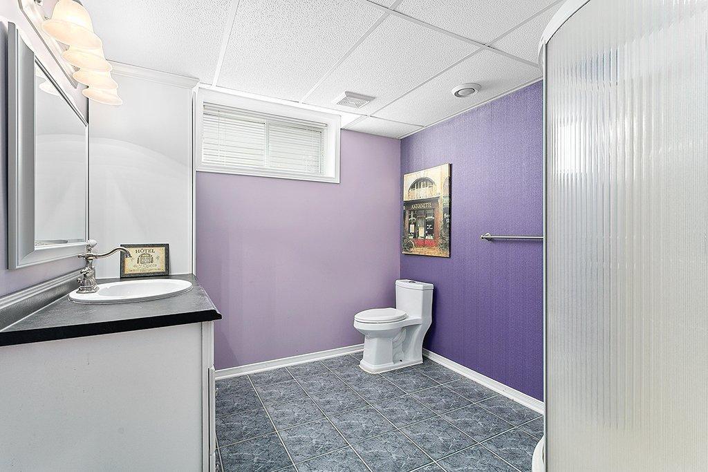 









62


Rue Norval-Jones

,
Gatineau (Aylmer),




QC
J9H7H3

