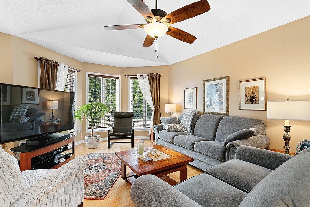 









62


Rue Norval-Jones

,
Gatineau (Aylmer),




QC
J9H7H3

