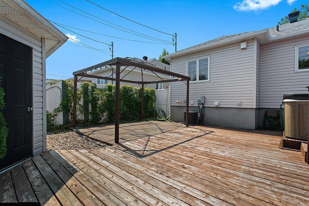 









62


Rue Norval-Jones

,
Gatineau (Aylmer),




QC
J9H7H3

