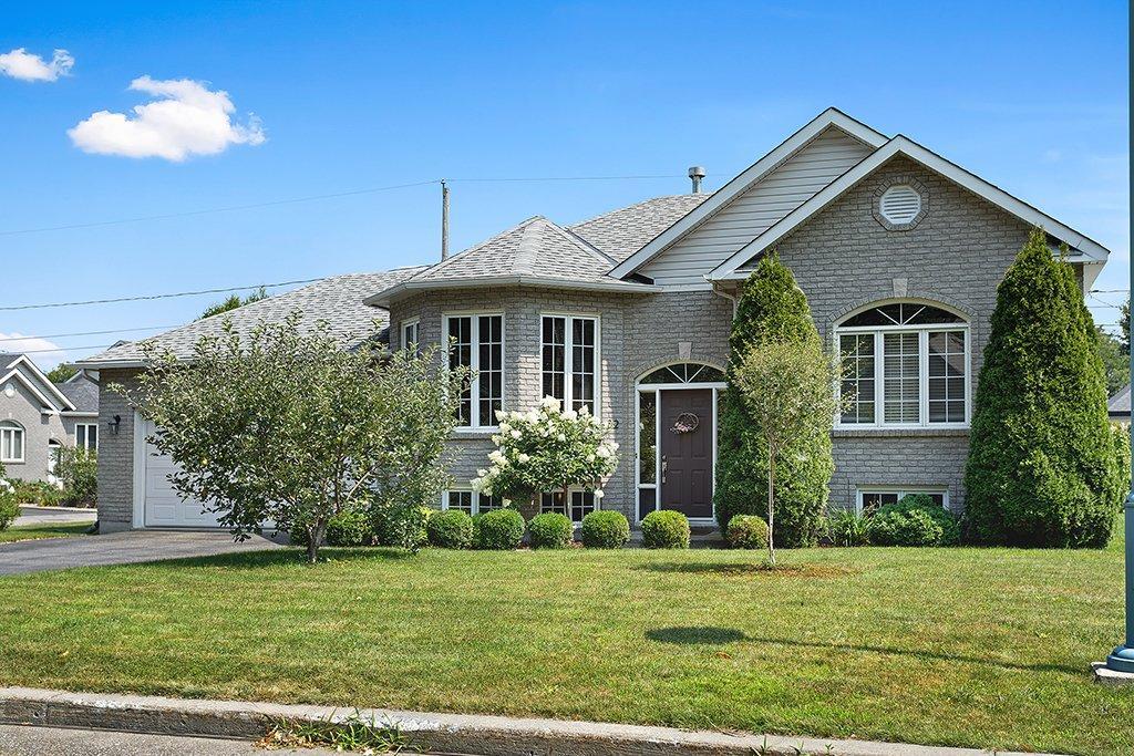 









62


Rue Norval-Jones

,
Gatineau (Aylmer),




QC
J9H7H3

